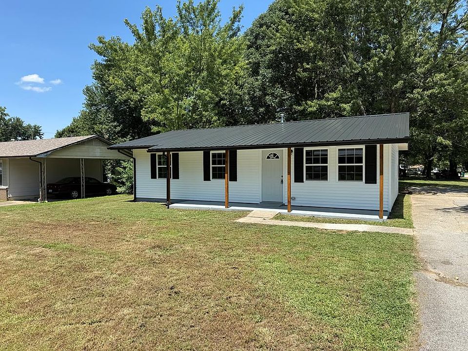 1st image of 309 Bernard Dr