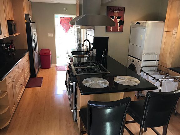 3rd image of 189 W Highland Ave