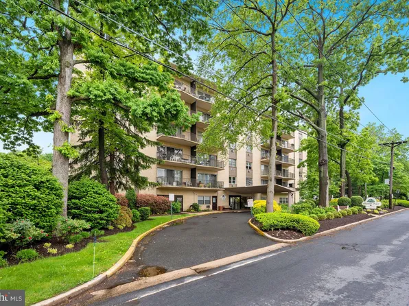 601 Chestnut Pl, Cherry Hill, NJ 08002