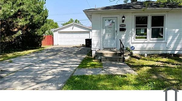 2nd image of 28940 McDonald St