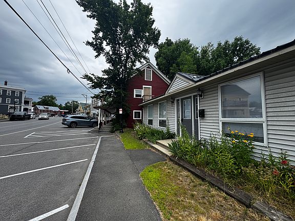 Main St Kingfield very close to Annie's