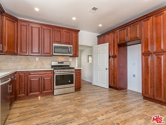2nd image of 15190 Cobalt St