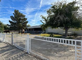 6085 Elkhorn Rd, Las Vegas, NV 89131