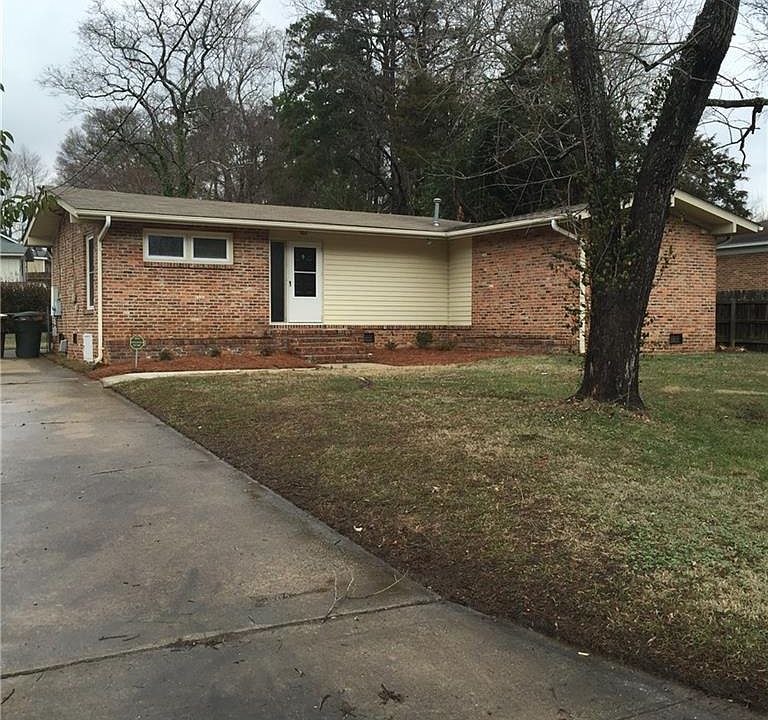 1st image of 2516 Celeste Dr