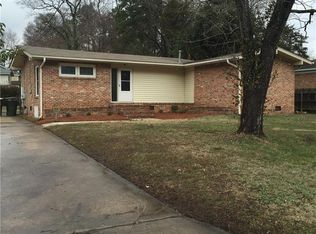 2516 Celeste Dr, Greensboro, NC 27407