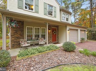 4 Beacon Hill Ct, Marlton, NJ 08053