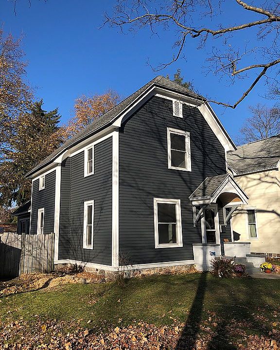 Exterior siding & paint new