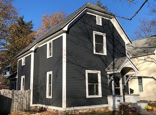 426 W 10th St, Traverse City, MI 49684