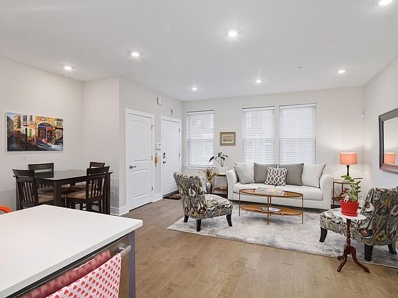 5th image of 1610 Titan St #1