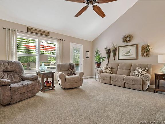 3rd image of 2781 Crescent Hill Dr NE