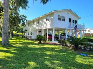256 W 240th St, Suwannee, FL 32692