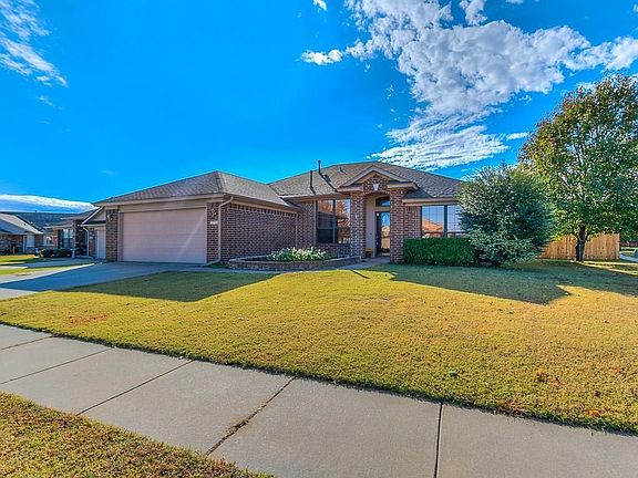 2nd image of 10644 NW 36th Pl