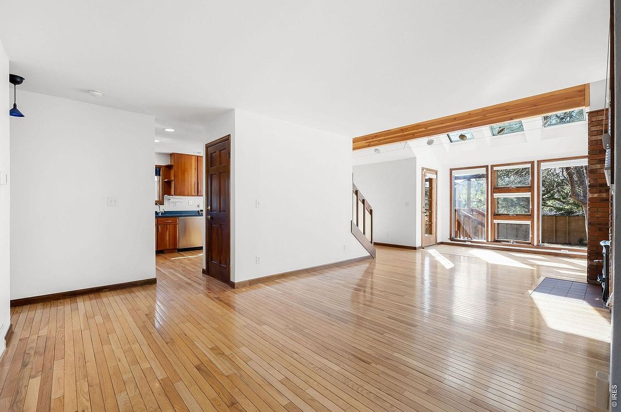 3616 Roundtree Ct - Photo 5