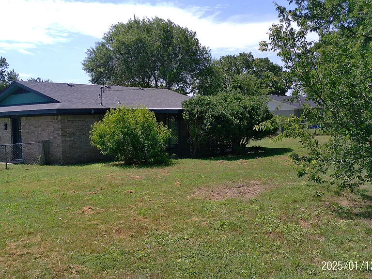 203 Idylwood Dr — Photo 8