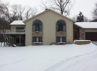 48362 Old River Bluff Rd, Saint Peter, MN 56082