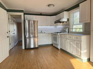 48-27 202nd St FLOOR 2, Oakland Gardens, NY 11364