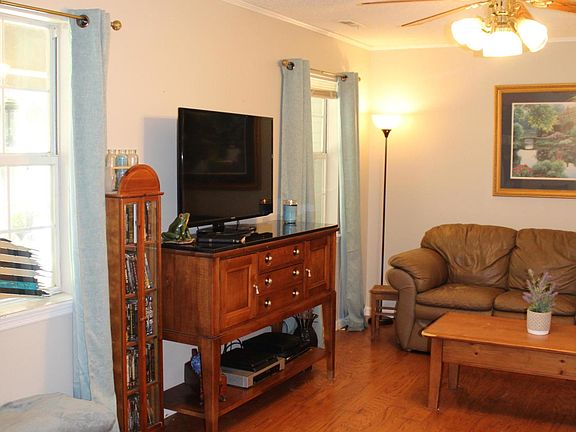 5th image of 2640 Ashwood Dr SE #51