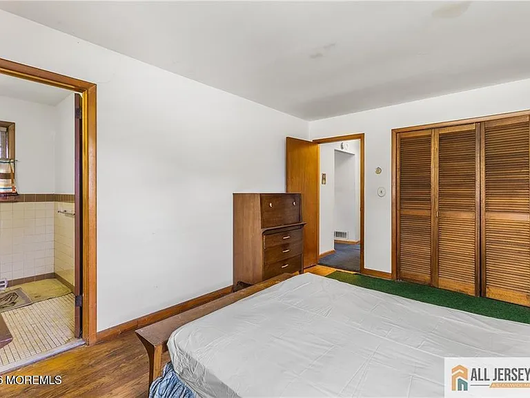 713 Lincoln Dr — Photo 11