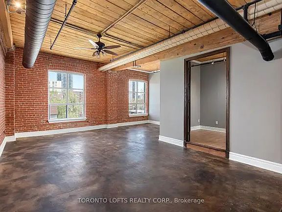3rd image of 426 Queen St E #405
