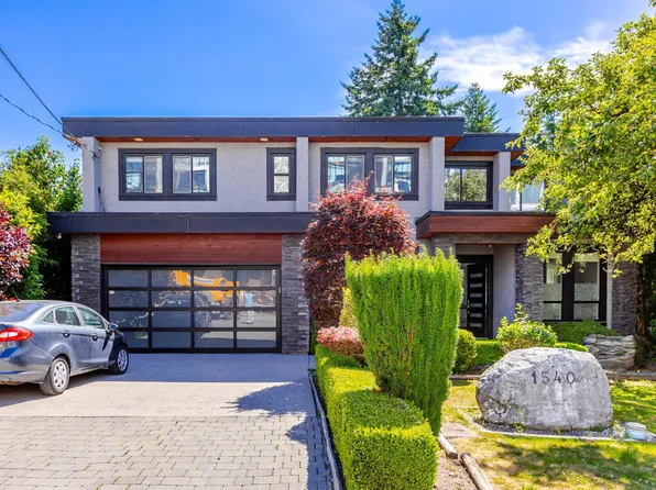1540 Maple St, White Rock, BC V4B 4N5