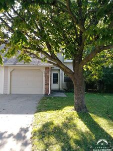3819 Pinnacle Cir, Lawrence, KS, 66049