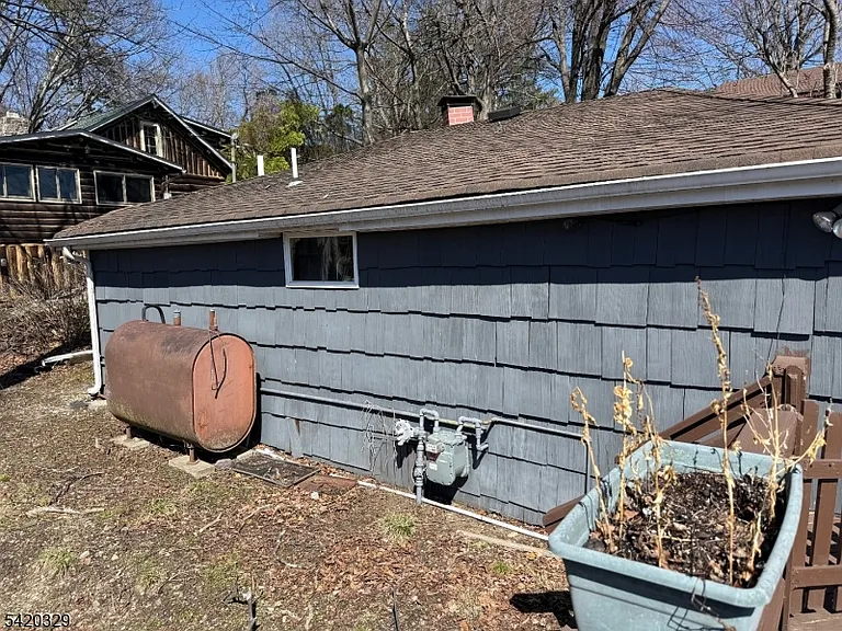 9 Mac Donald Rd W — Photo 17