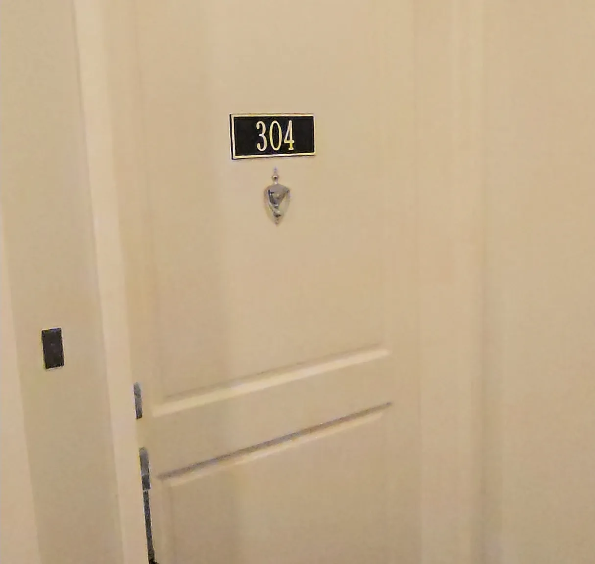 2 bed, 1486 sqft, $2,980 — Photo 2