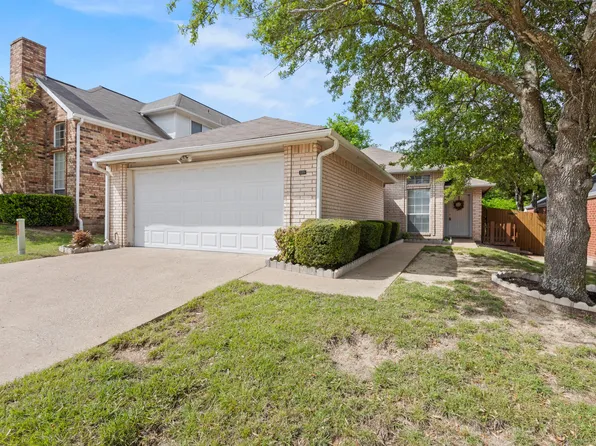 225 Juniper Ridge Ct, Desoto, TX 75115