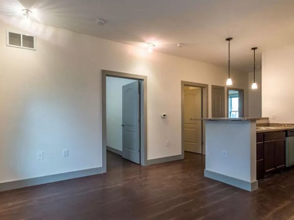 2nd image of 631 N College Ave #4