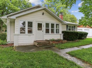 904 W Bond St, Monticello, IL 61856