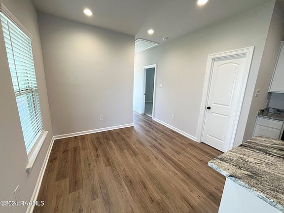 4th image of 106 Hardwicke Ct
