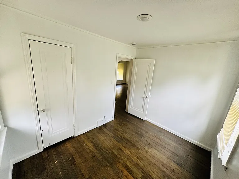 15692 Manning St — Photo 9