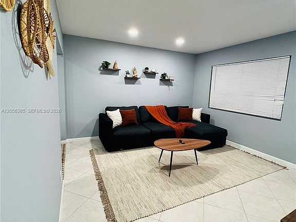 5th image of 280 NW 55th St #282