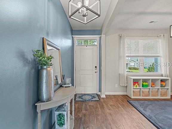 4th image of 106 Cedar View Circle
