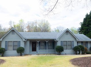 2859 Cascade Dr, Gainesville, GA 30504