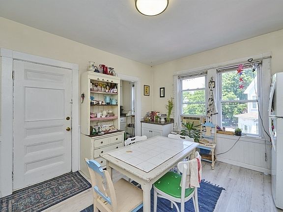 5th image of 757 Somerville Ave