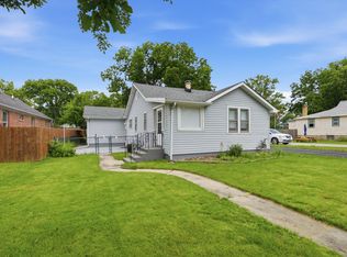 4618 W Lakeshore Dr, McCullom Lake, IL 60050