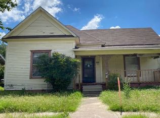111 S Pleasant St, Hillsboro, TX 76645