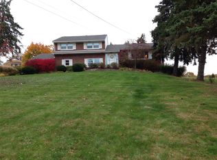 1096 Shenango Rd, Beaver Falls, PA 15010