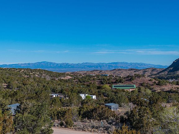 3rd image of 12 Perdiz Canyon Rd