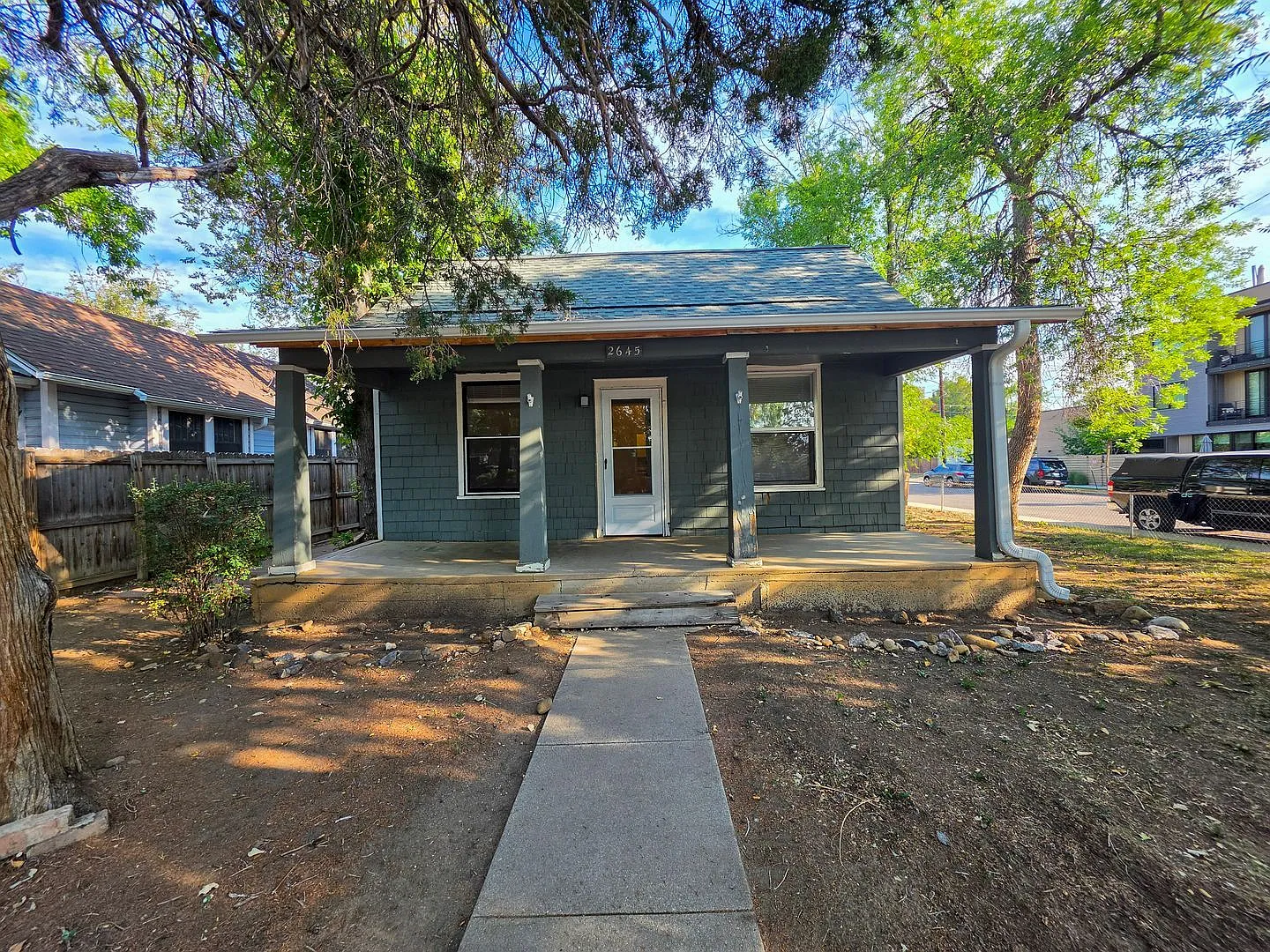 2645 Pine St — Photo 1