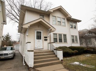 328 Hull Ct, Waukegan, IL 60085