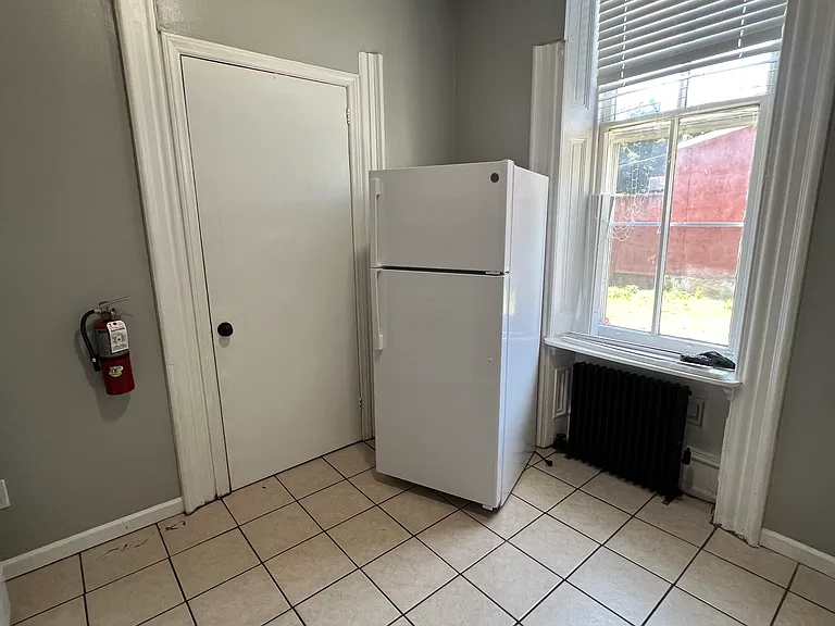 832 Dekalb St #1 — Photo 13