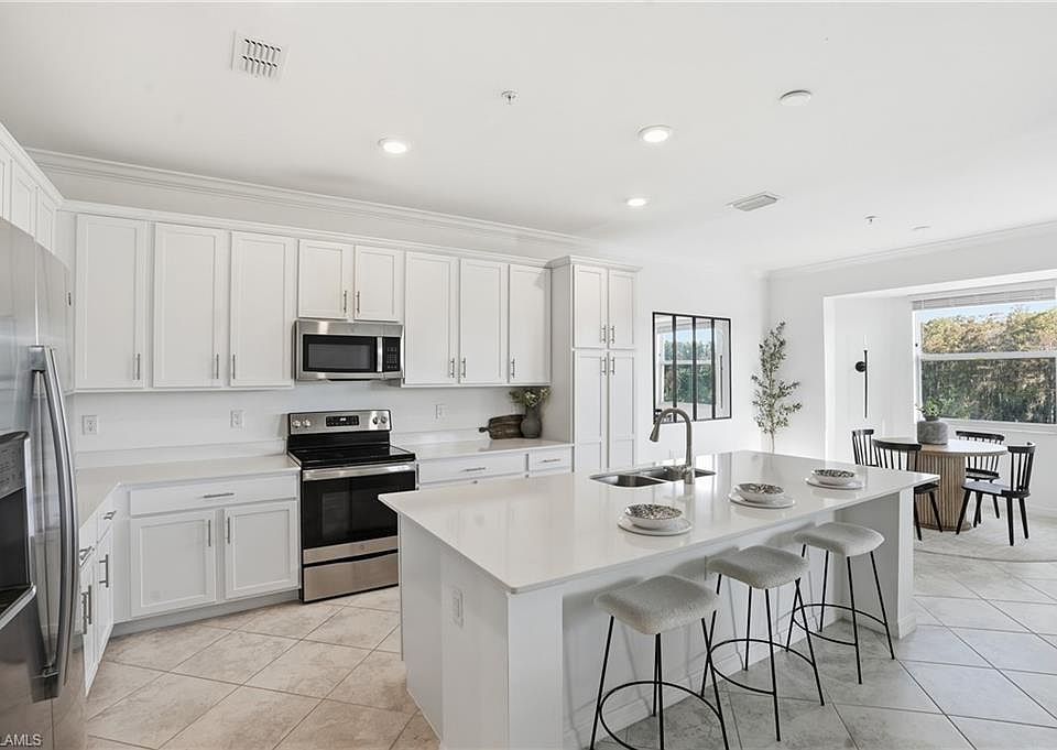 1st image of 6046 National BLVD #446