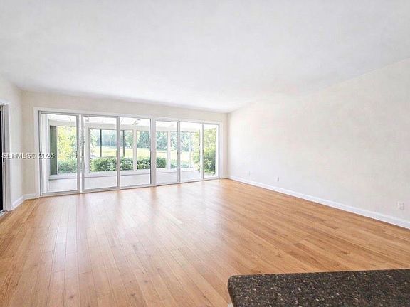 3rd image of 7707 Ashmont Cir #214