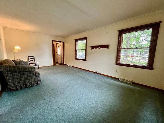 4th image of 3505 Woodhaven Dr