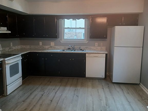 4th image of 3207 Luann Dr