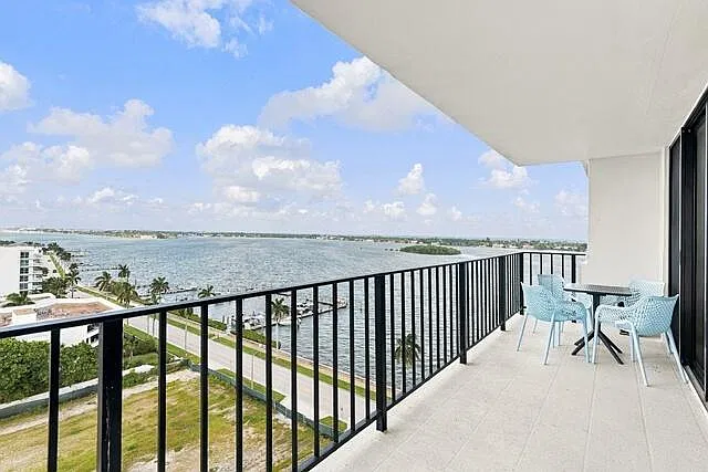 3800 Washington Rd — Photo 2