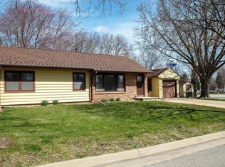 1314 2nd Ave SW, Waverly, IA 50677