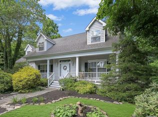 7 Shore Oaks Dr, Stony Brook, NY